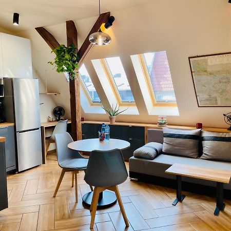 Attic Studio Jezyce Познань Екстер'єр фото