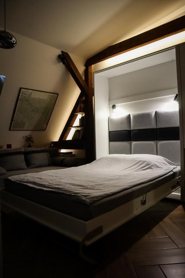 Attic Studio Jezyce Познань Екстер'єр фото